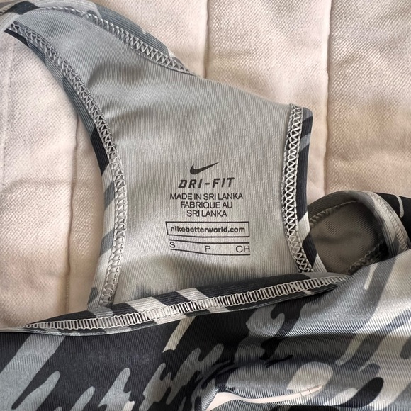 Nike Bra Bundle - Picture 7 of 7